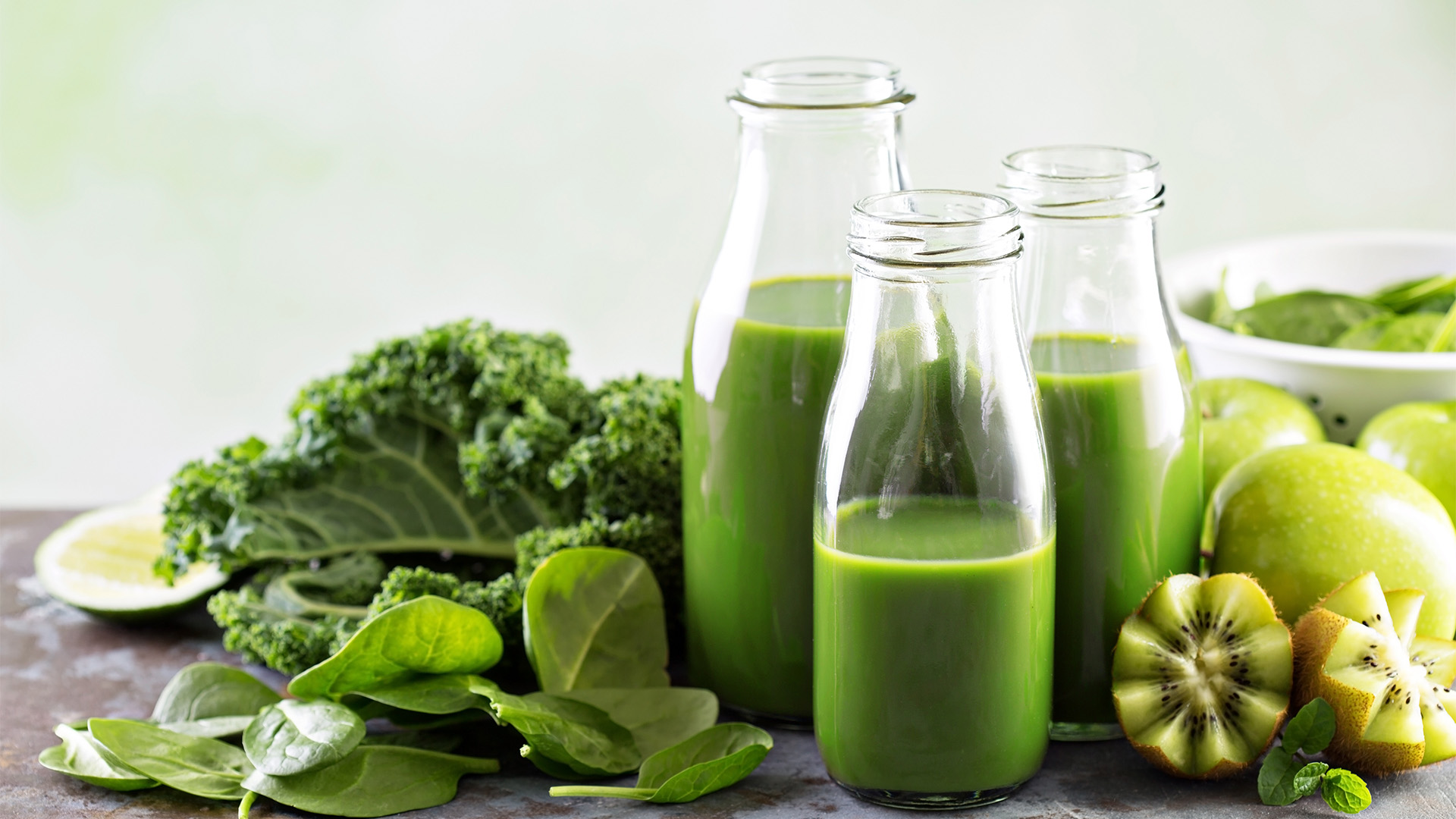 5 Green Juice Recipes for Healthy Skin