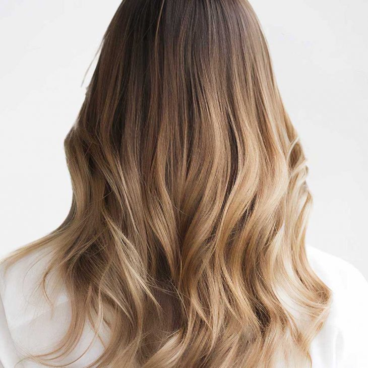 Balayage highlight style